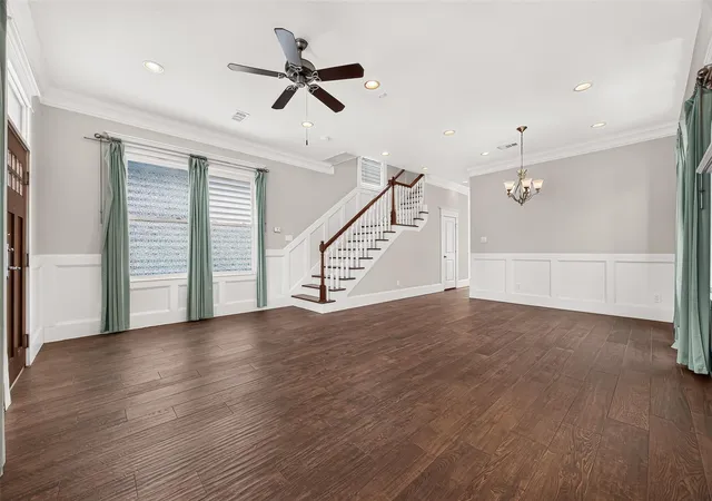Photo 3 of Sale Pending at 432 W 25Th St, Houston, TX 77008 | MLS# 4041107 | Listing updated on 2026-09-17