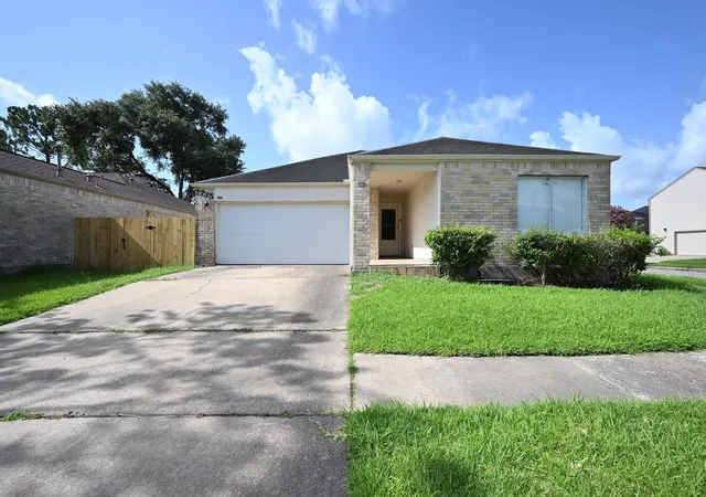 1st image of 7735 Quail Meadow Dr, Houston, TX 77071 | MLS# 46469165