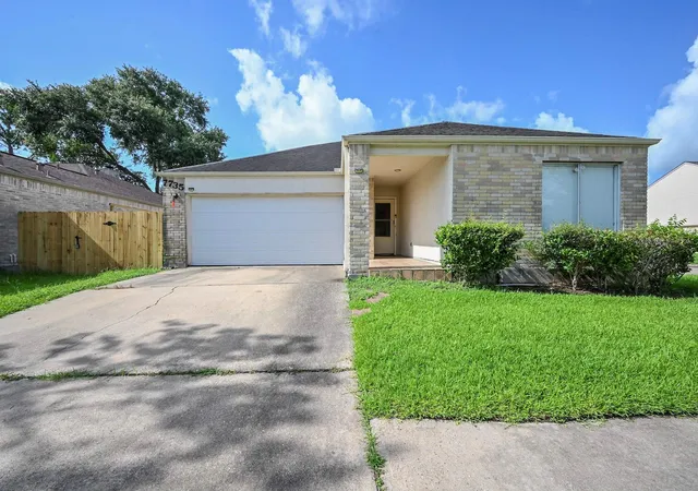 2nd image of 7735 Quail Meadow Dr, Houston, TX 77071 | MLS# 46469165