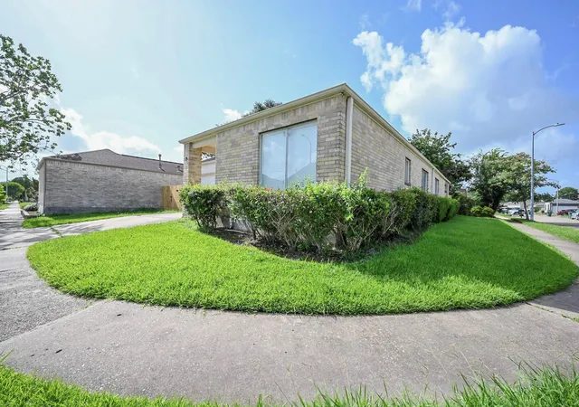 5th image of 7735 Quail Meadow Dr, Houston, TX 77071 | MLS# 46469165
