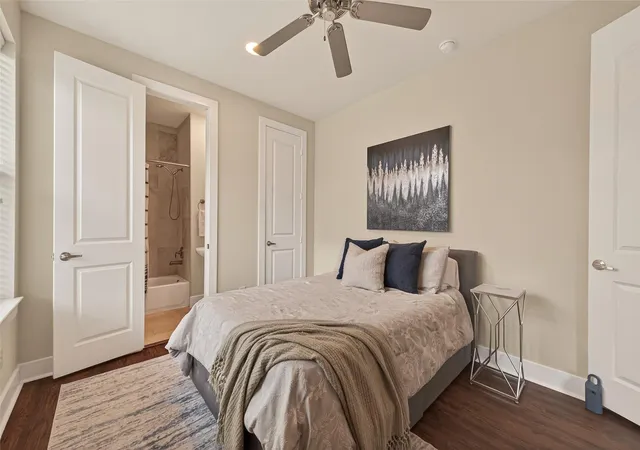 Homes for sale in Houston, TX | 1512 Beall St, Houston, TX 77008 | MLS# 85442588