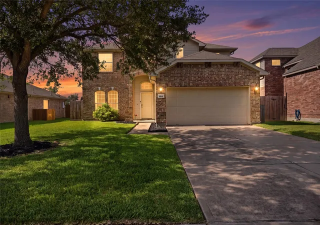 1st image of 9114 Creekside Ct, Hitchcock, TX 77563 | MLS# 70811085