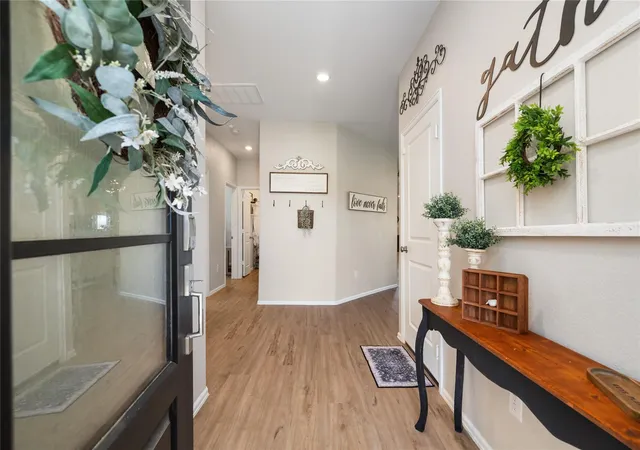 Photo 3 of Single family home for sale at 7206 Oakmont Ave, Baytown, TX 77523 | MLS# 49617514 | Listing updated on 2026-07-17