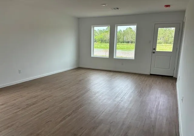 4th image of 654 Maria Elena Wy, Cleveland, TX 77327 | MLS# 26246615