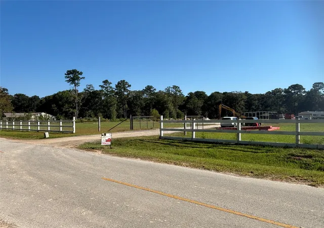2nd image of 62 Short Leaf Dr, Huffman, TX 77336 | MLS# 21747201