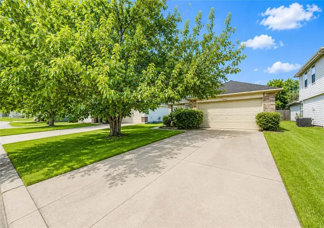 Photo 2 of Sale Pending at 7602 Drifting Willow Ct, Cypress, TX 77433 | MLS# 11328785 | Listing updated on 2026-09-07