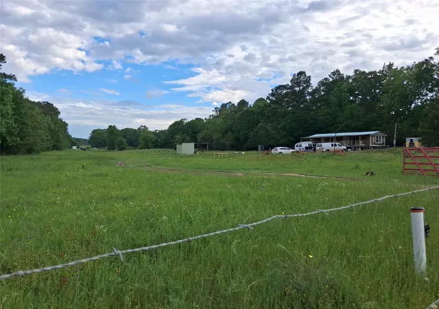 3rd image of 3646 Upper Leggett Rd, Livingston, TX 77351 | MLS# 81098562
