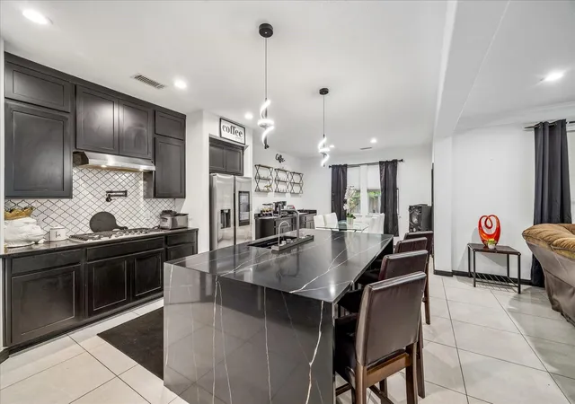 Photo 3 of Single family home for sale at 6334 Shoreview Ct, Humble, TX 77346 | MLS# 66547358 | Listing updated on 2026-04-07