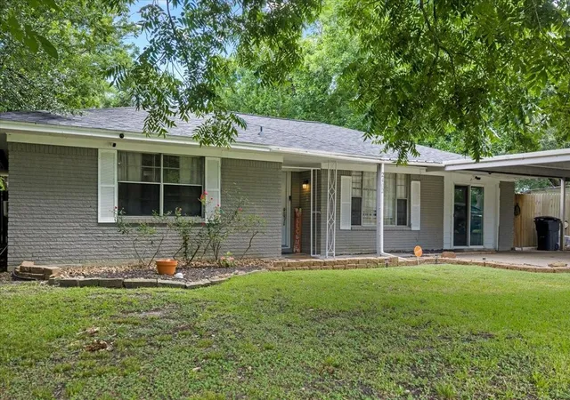 Homes for sale in Baytown, TX | 2402 Hodges St, Baytown, TX 77521 | MLS# 92421760