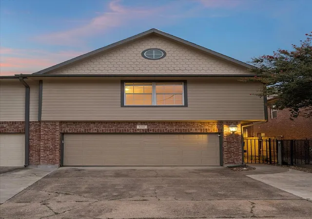 2nd image of 5242 Eigel St, Houston, TX 77007 | MLS# 55278180