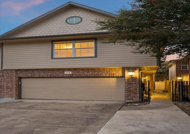 3rd image of 5242 Eigel St, Houston, TX 77007 | MLS# 55278180