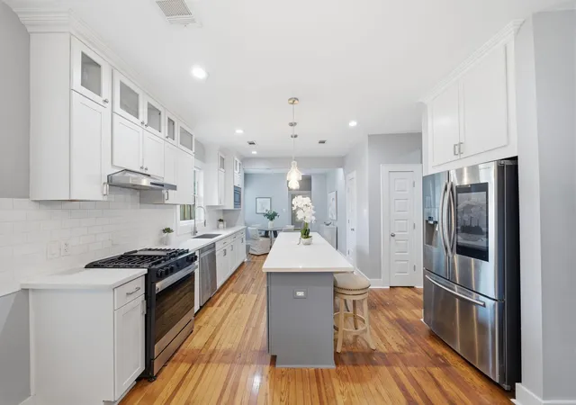 Photo 3 of Single family home for sale at 713 Wendel St, Houston, TX 77009 | MLS# 89839600 | Listing updated on 2026-09-13