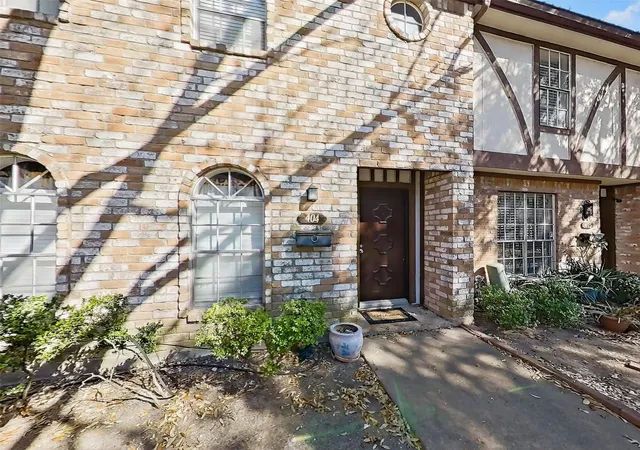 1st image of 8101 Amelia Rd #404, Houston, TX 77055 | MLS# 66957883