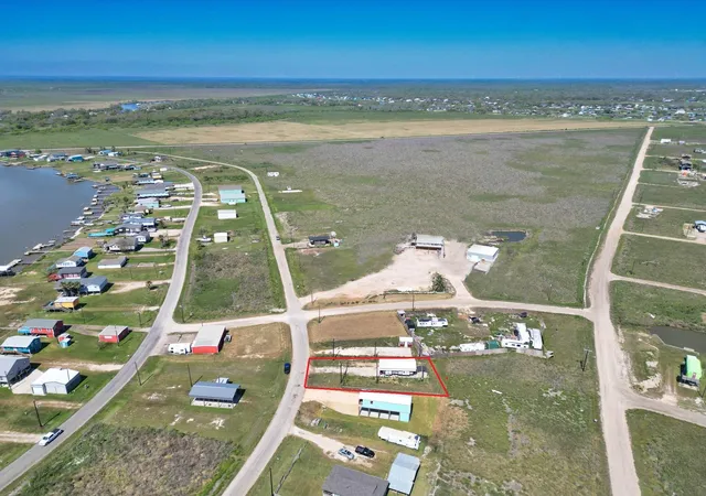 29th image of 1204 Bluewater St, Bay City, TX 77414 | MLS# 8529587