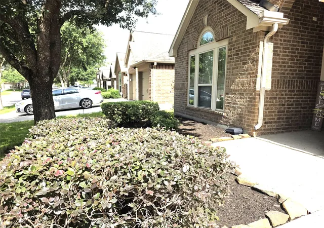 Photo 3 of Single family home for sale at 26318 Serenity Oaks Dr, Richmond, TX 77406 | MLS# 74961025 | Listing updated on 2026-08-02