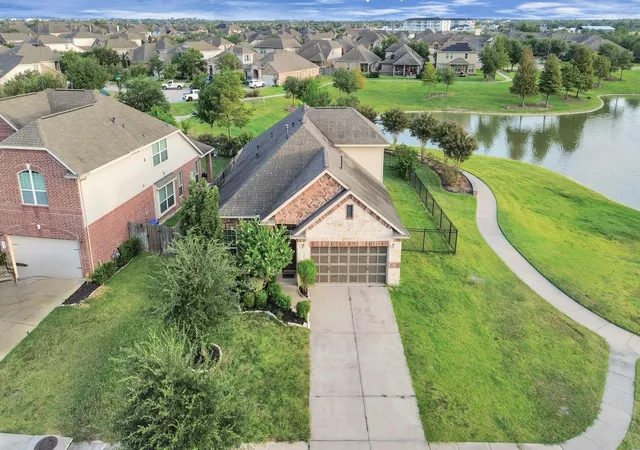 Photo 3 of Single family home for sale at 20610 Arrow Fls Ln, Richmond, TX 77407 | MLS# 17301649 | Listing updated on 2026-07-20