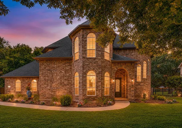 Photo 1 of Single family home for sale at 5327 Whitmore St, Fulshear, TX 77441 | MLS# 15943648 | Listing updated on 2026-09-19