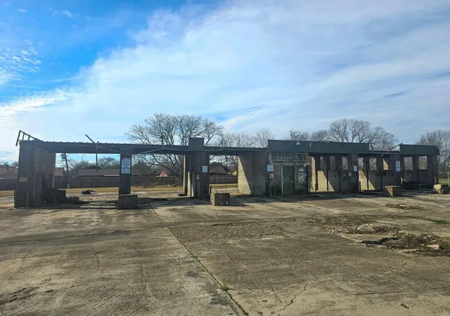 Photo 3 of Land for sale at 11408 Martin Luther King Jr Blvd, Houston, TX 77048 | MLS# 76750955 | Listing updated on 2026-01-28