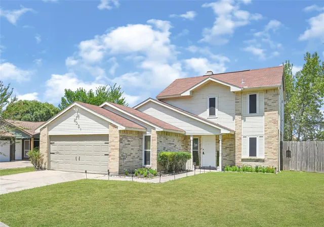 Photo 2 of Single family home for sale at 8031 Summer Pl Dr, Humble, TX 77338 | MLS# 51782116 | Listing updated on 2026-08-26
