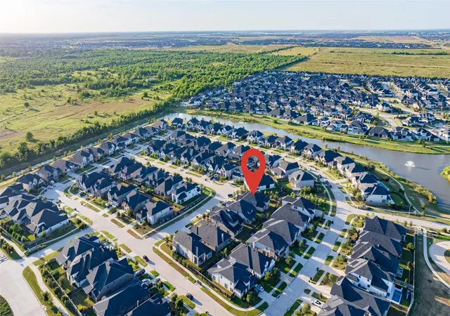 4th image of 5903 Gentle Blossom, Fulshear, TX 77441 | MLS# 24885864