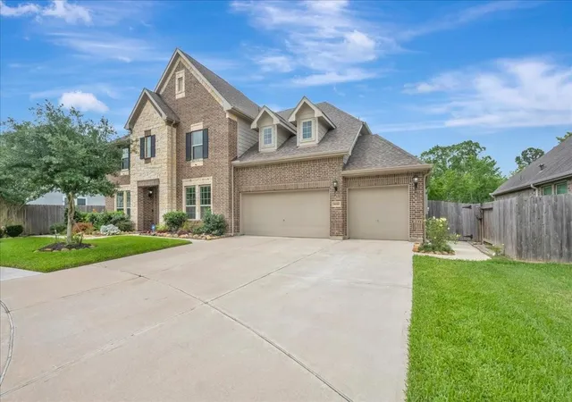 2nd image of 8033 Serenity Dr, Pearland, TX 77584 | MLS# 89417911