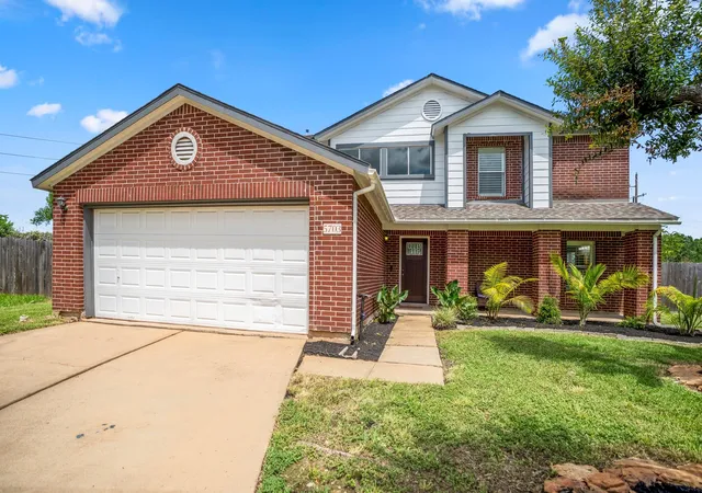 Photo 1 of Single family home for sale at 5703 Silas Creek Ct, Sugar Land, TX 77479 | MLS# 12405999 | Listing updated on 2026-10-06