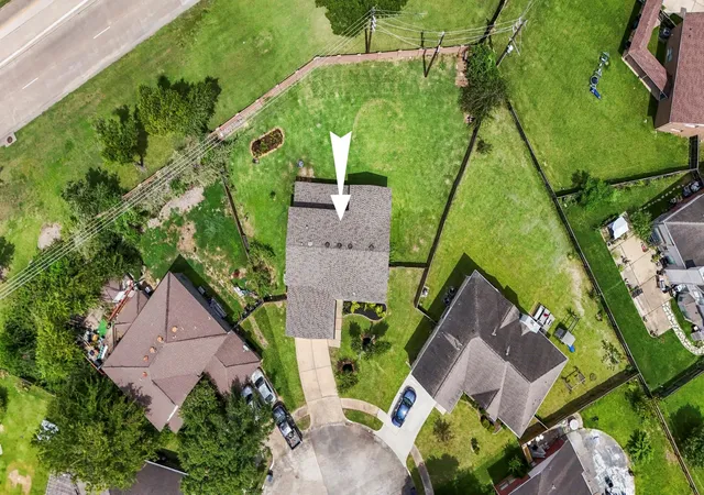 Photo 2 of Single family home for sale at 5703 Silas Creek Ct, Sugar Land, TX 77479 | MLS# 12405999 | Listing updated on 2026-10-06