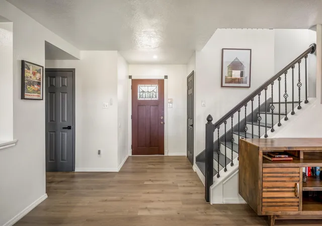 Photo 4 of Single family home for sale at 5703 Silas Creek Ct, Sugar Land, TX 77479 | MLS# 12405999 | Listing updated on 2026-10-06