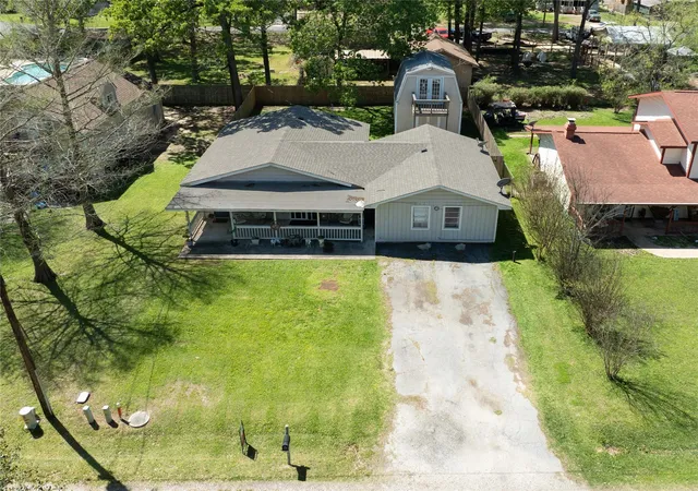 Photo 1 of Single family home for sale at 145 Inlet Dr, Livingston, TX 77351 | MLS# 4358962 | Listing updated on 2026-03-25