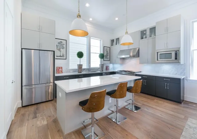Photo 2 of Single family home for sale at 2209 Crocker, Houston, TX 77006 | MLS# 44874854 | Listing updated on 2026-08-28