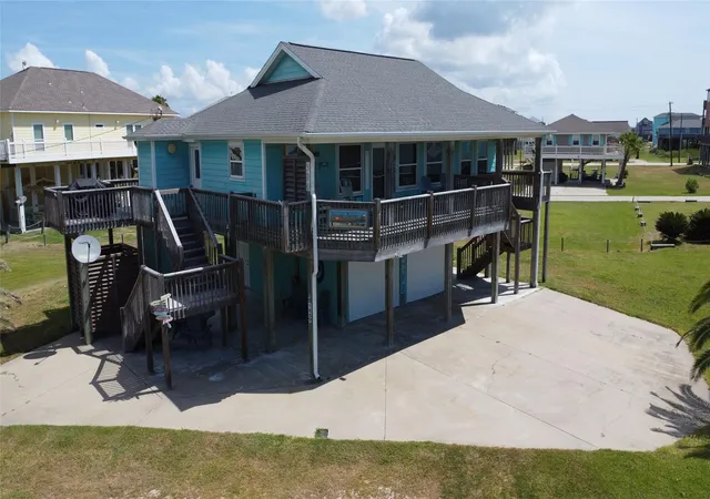 1st image of 980 S Stingaree Dr, Port Bolivar, TX 77650 | MLS# 71050477