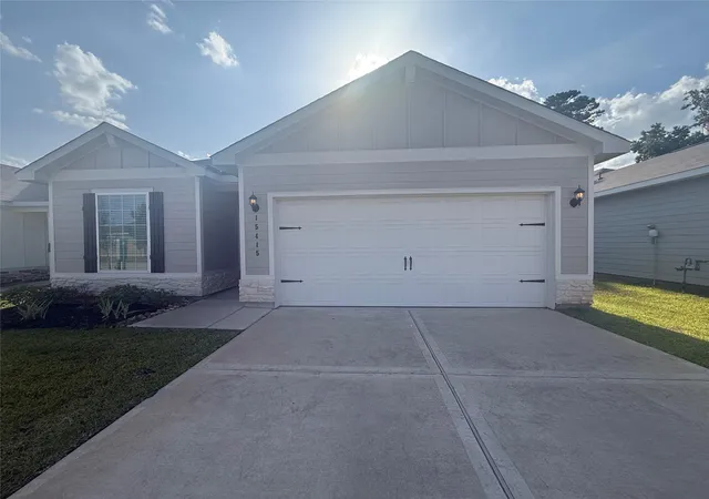 1st image of 15415 Maple Terrace Dr, Conroe, TX 77303 | MLS# 4195153