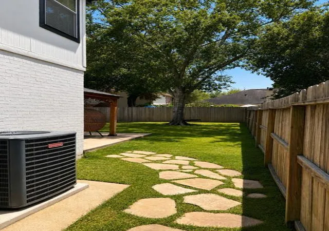 Photo 3 of Single family home for sale at 1902 La Salle St, Friendswood, TX 77546 | MLS# 37563084 | Listing updated on 2026-09-17