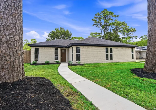 5th image of 25402 Thistlewaite Ln, Spring, TX 77373 | MLS# 74469144