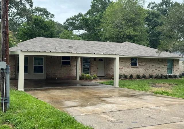 Photo 1 of Single family home for sale at 1303 S Franklin Ave, Cleveland, TX 77327 | MLS# 58154721 | Listing updated on 2026-06-19