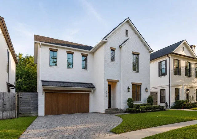 2nd image of 2817 Albans Rd, Houston, TX 77005 | MLS# 18247631