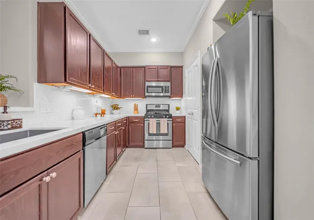 Photo 2 of Townhouse for sale at 8118 Stoneyway Dr, Houston, TX 77040 | MLS# 81232488 | Listing updated on 2026-08-08