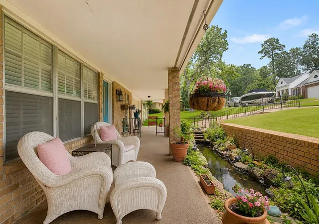 5th image of 1450 Pleasant Valley Dr, Huntsville, TX 77340 | MLS# 66191561