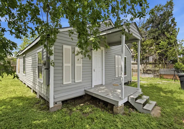 Photo 1 of Single family home for sale at 412 Owens St, Houston, TX 77029 | MLS# 65177808 | Listing updated on 2026-08-01