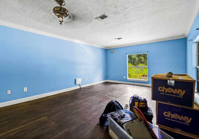 3rd image of 129 Jack Cir, Livingston, TX 77351 | MLS# 58528126