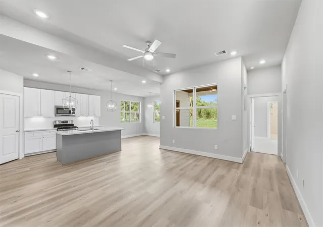 4th image of 2522 16Th St, Hempstead, TX 77445 | MLS# 63107230