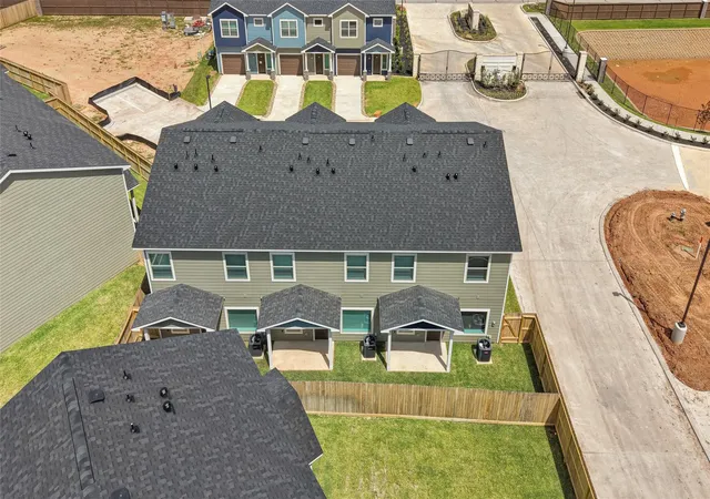 Photo 4 of Multi family home for sale at 14010 Longstreet Rd #4, Willis, TX 77318 | MLS# 56145818 | Listing updated on 2026-09-12