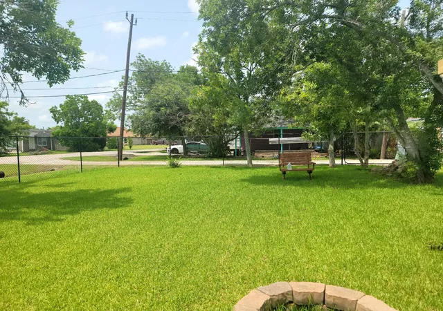 Homes for sale in Freeport, TX | 220 N Avenue B, Freeport, TX 77541 | MLS# 5961379