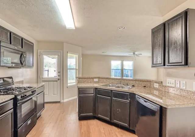 Photo 1 of Single family home for sale at 1111 Watson Xing Way, Houston, TX 77067 | MLS# 40433289 | Listing updated on 2026-02-19