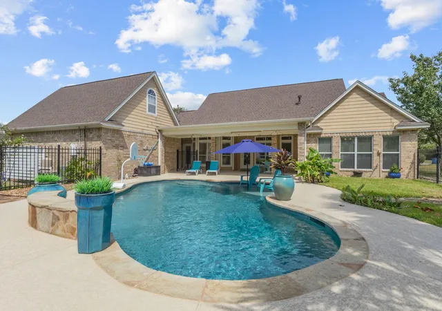 Photo 2 of Single family home for sale at 8480 Anastasia Ave, Beaumont, TX 77705 | MLS# 57924641 | Listing updated on 2026-09-10