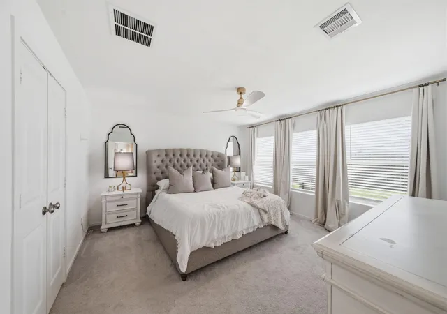 4th image of 2209 Hyde Acres St, League City, TX 77573 | MLS# 98683347