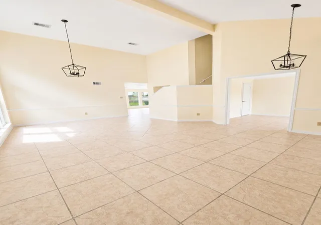 3rd image of 16435 Ember Hollow Ln, Sugar Land, TX 77498 | MLS# 25712578