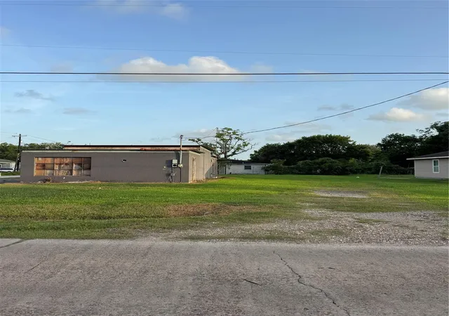 Photo 3 of Land for sale at 3 S Westward St, Texas City, TX 77591 | MLS# 42675123 | Listing updated on 2026-09-09