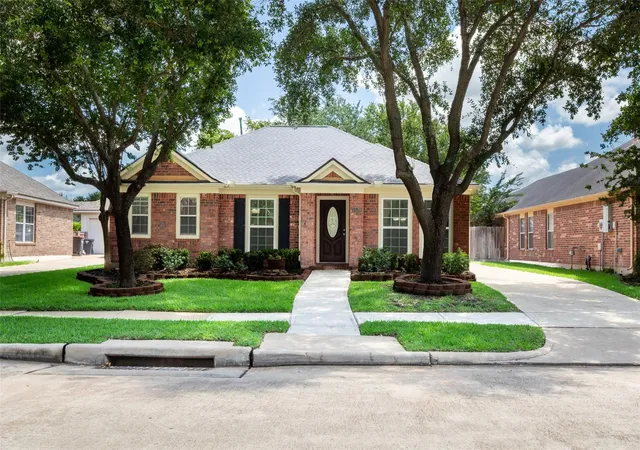 Photo 1 of Single family home for sale at 1526 Martin Lake Dr, Richmond, TX 77406 | MLS# 44884819 | Listing updated on 2026-07-22