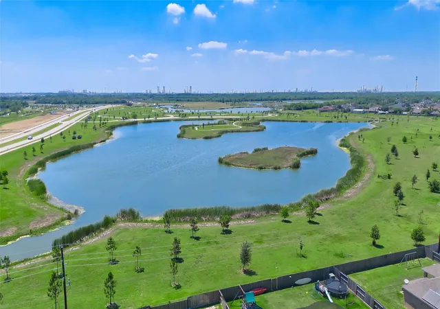 33rd image of 9515 Taylor Ln, Baytown, TX 77523 | MLS# 27277386